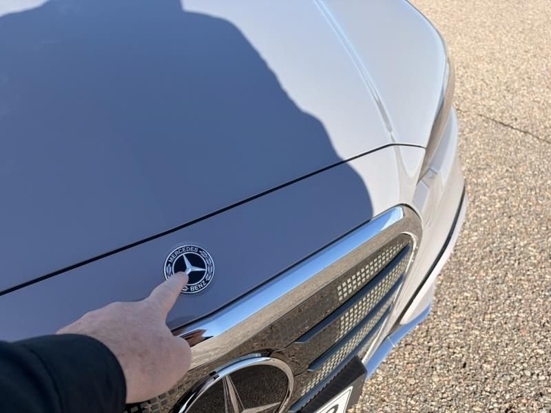 Koeajossa sähköinen pitkän matkan taittaja C-mallin Mercedes-Benz